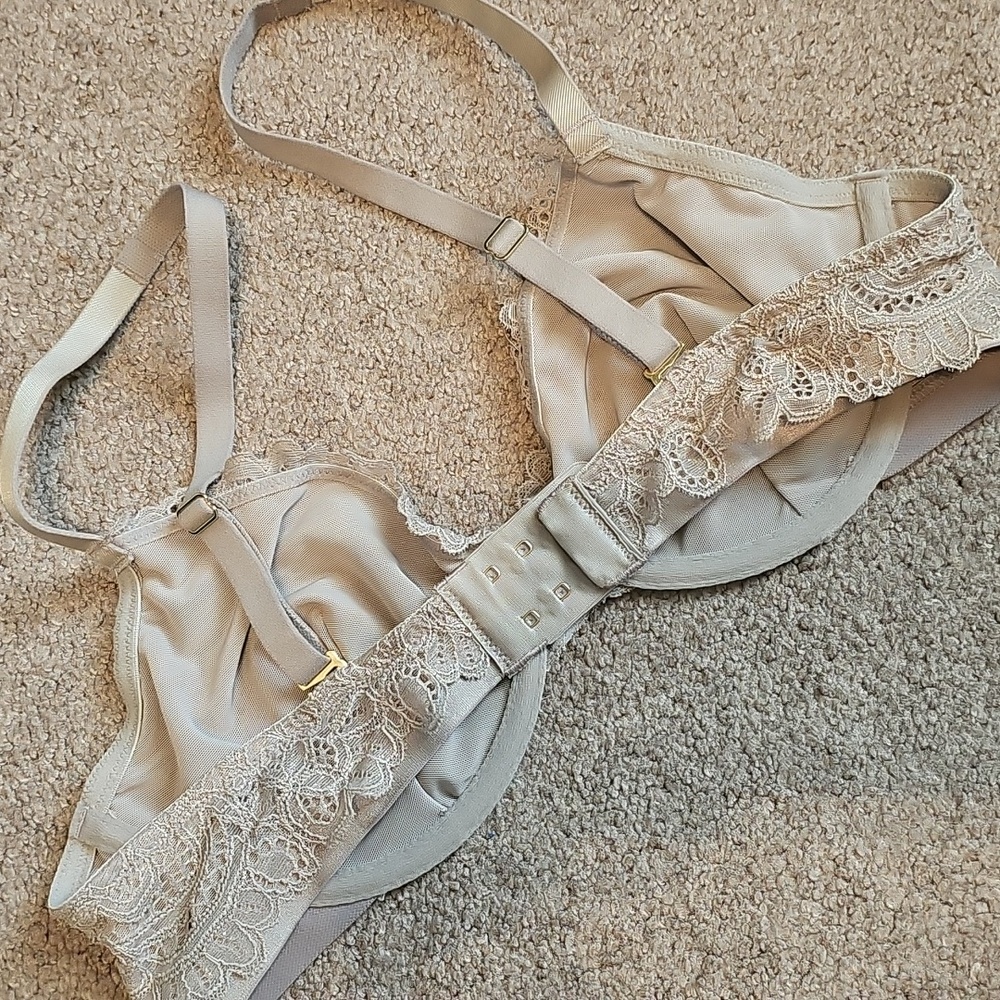 Soma Bra - Picture 3 of 6